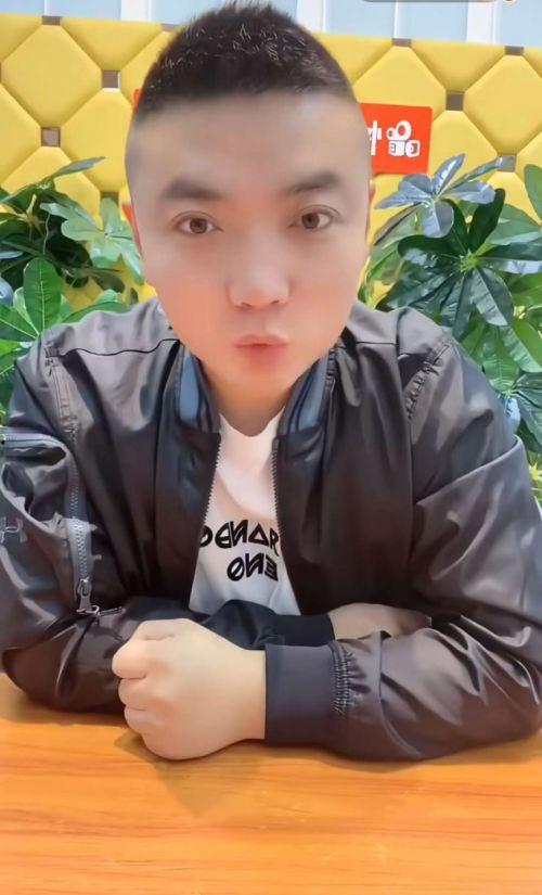 快手网红微微爸爸,快手育儿网红的育儿经与生活点滴