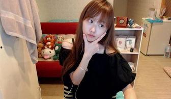 超清纯女主播,网络红人的清新魅力之旅