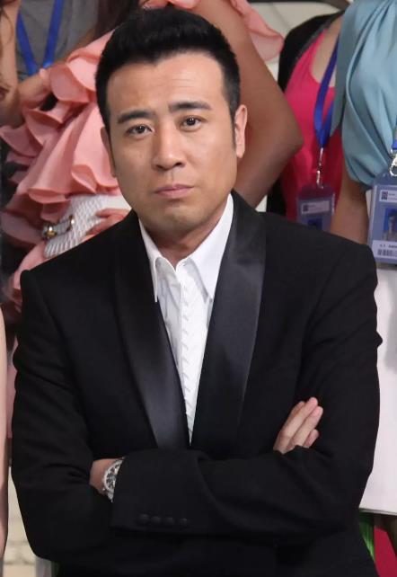 演员于和伟的资料,从影视新星到实力派演员的蜕变之路