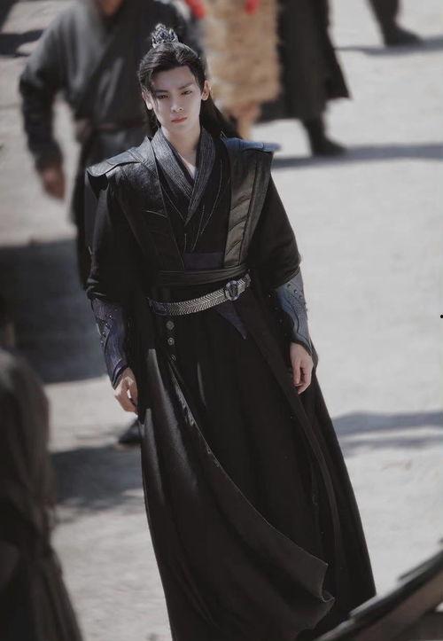 侯明昊图片高清,侯明昊魅力瞬间，光影流转间尽显青春风采